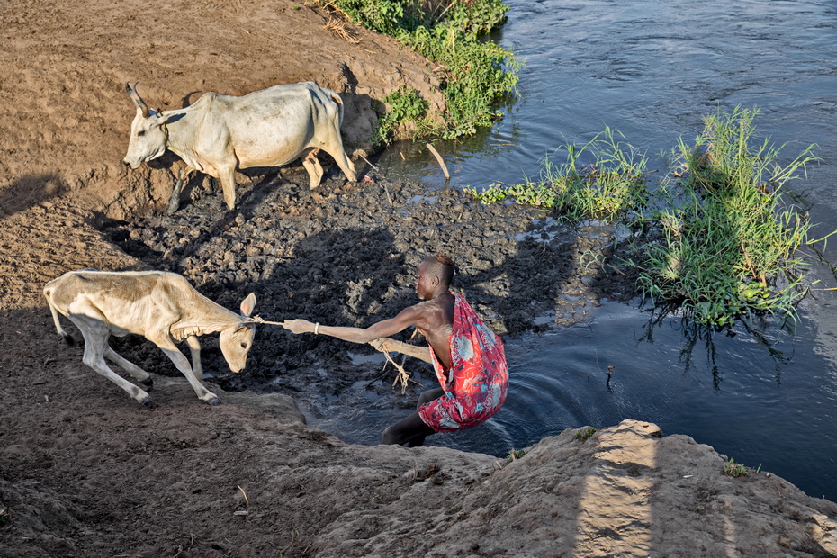 Mundari tribe